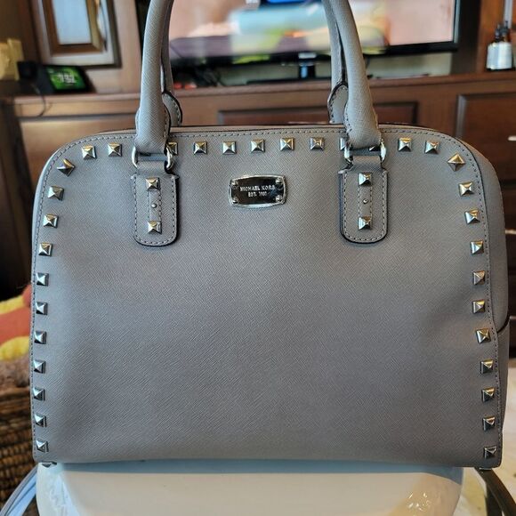 Michael Kors   - Picture 1 of 8